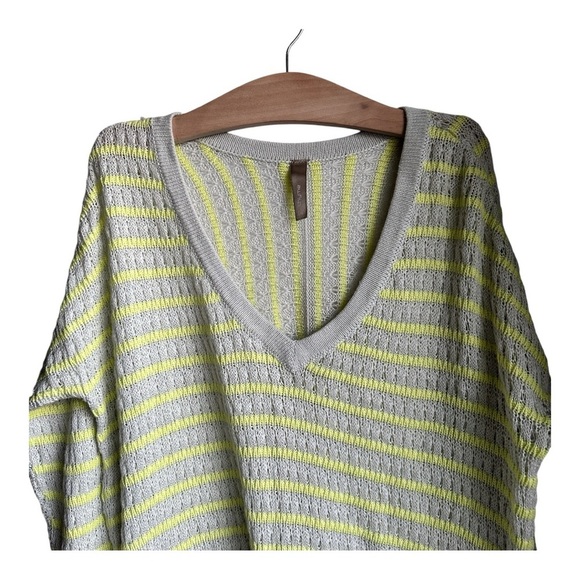 Thyme Maternity Womens Longsleeve  Shirt Size Small Green and Grey - Picture 1 of 7